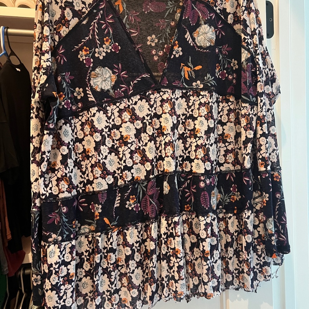 Floral Black and White Women's Top